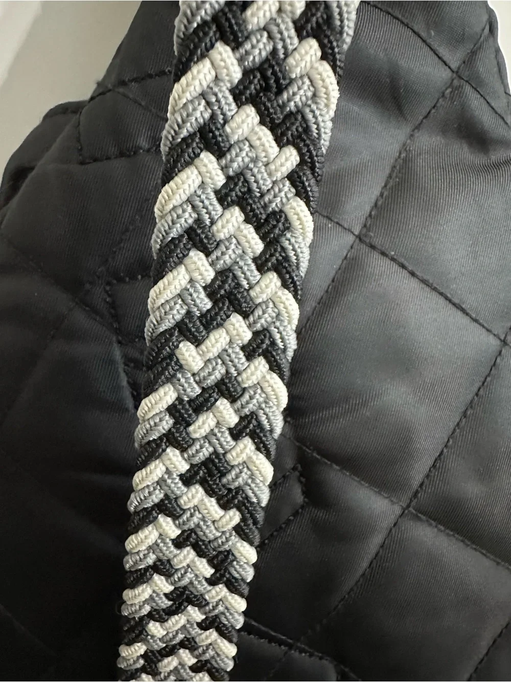 Kavu Quilted Black Crossbody Sling Bag - Picture 3 of 10